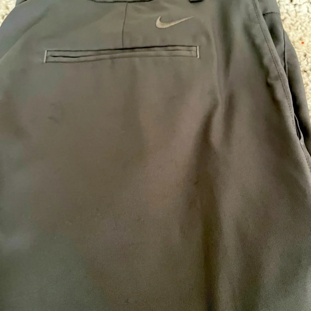 Nike Dri-Fit men’s golf pants size 40x32